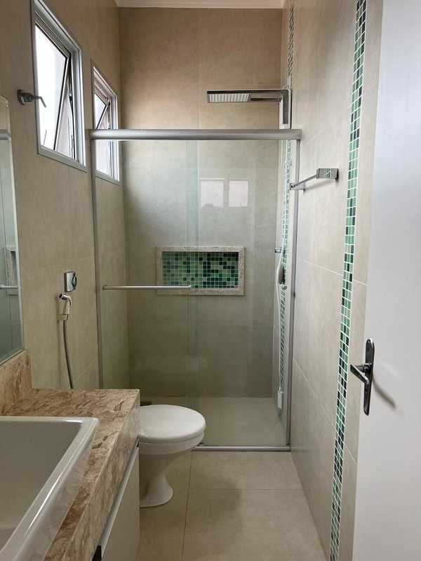 Sobrado em Condomínio Fechado na Vila Oliveira com 03 dormitórios, suíte e área gourmet - Mogi das Cruzes - 