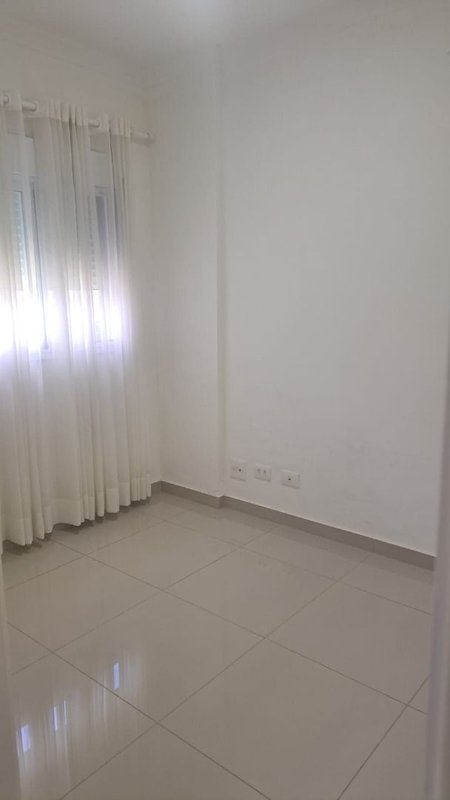 Apartamento Luzes mobiliado no Nova Mogilar  com 03 dormitórios, suíte e closet - Mogi das Cruzes - 