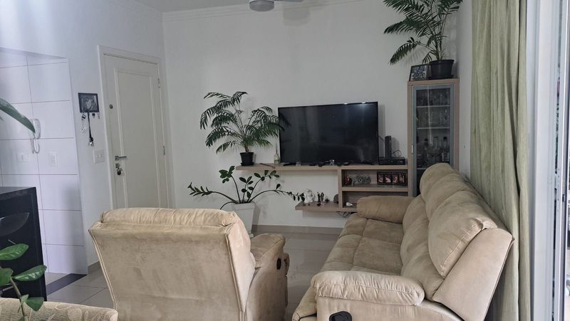 Apartamento Luzes mobiliado no Nova Mogilar  com 03 dormitórios, suíte e closet - Mogi das Cruzes - 