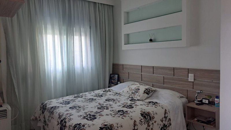 Apartamento Luzes mobiliado no Nova Mogilar  com 03 dormitórios, suíte e closet - Mogi das Cruzes - 