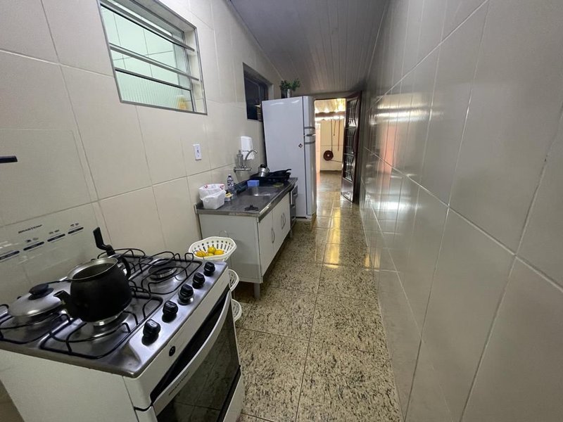 Casa térrea no Conjunto do Bosque com 02 dormitórios e edícula - Mogi das Cruzes - 