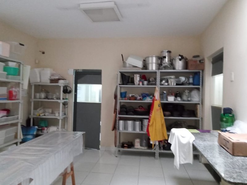 Sobrado em área comercial e residencial com edícula - Mogi das Cruzes - 