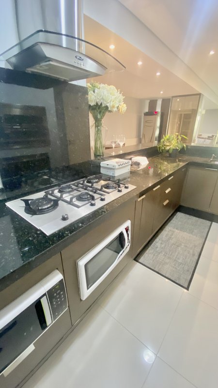 APARTAMENTO COM 1 SUÍTE MAIS 1 DORMITÓRIO NO SÃO LUIZ - Brusque - 
