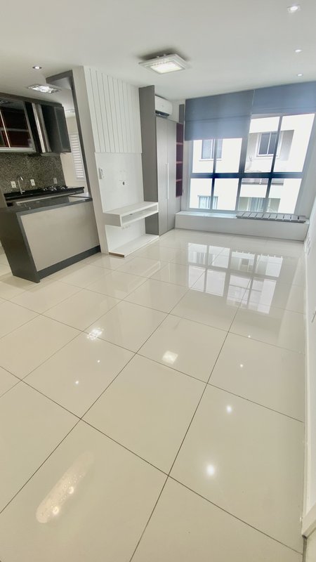 APARTAMENTO COM 1 SUÍTE MAIS 1 DORMITÓRIO NO SÃO LUIZ - Brusque - 