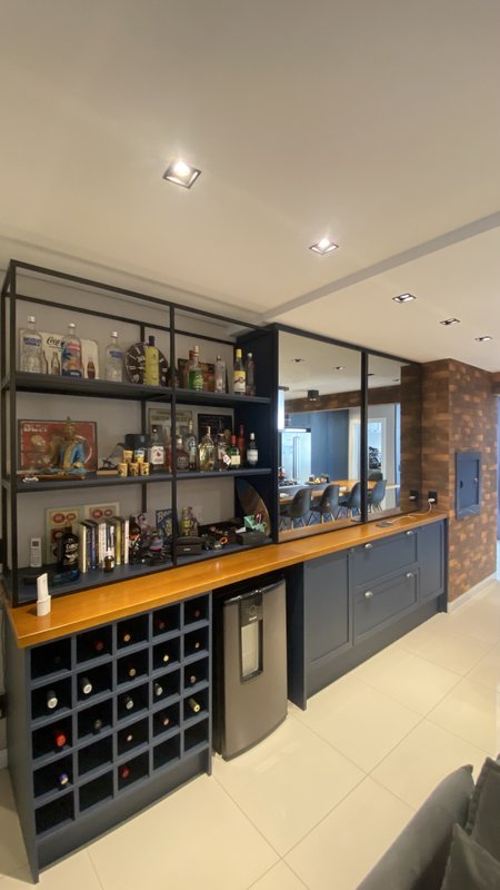 APARTAMENTO COM 1 SUÍTE MAIS 1 DORMITÓRIO MOBILIADO NO SÃO LUIZ - Brusque - 