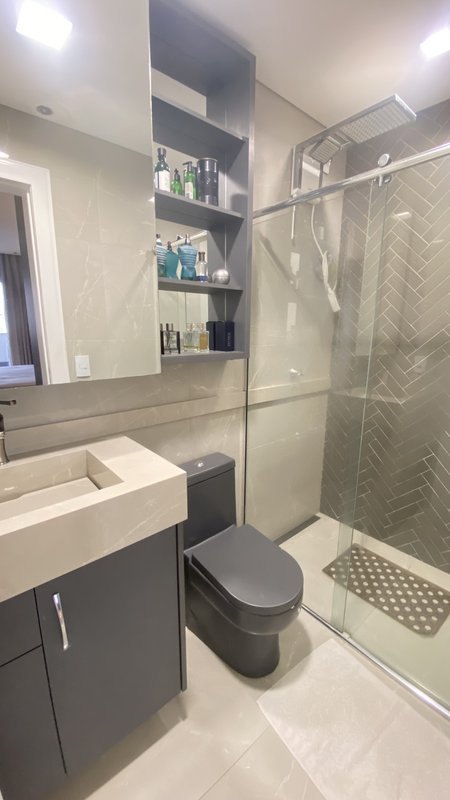APARTAMENTO COM 1 SUÍTE MAIS 1 DORMITÓRIO MOBILIADO NO SÃO LUIZ - Brusque - 
