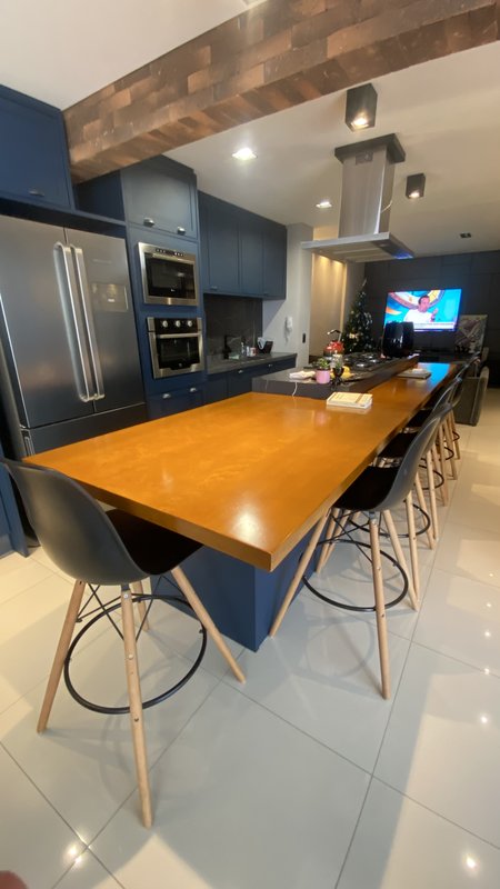 APARTAMENTO COM 1 SUÍTE MAIS 1 DORMITÓRIO MOBILIADO NO SÃO LUIZ - Brusque - 