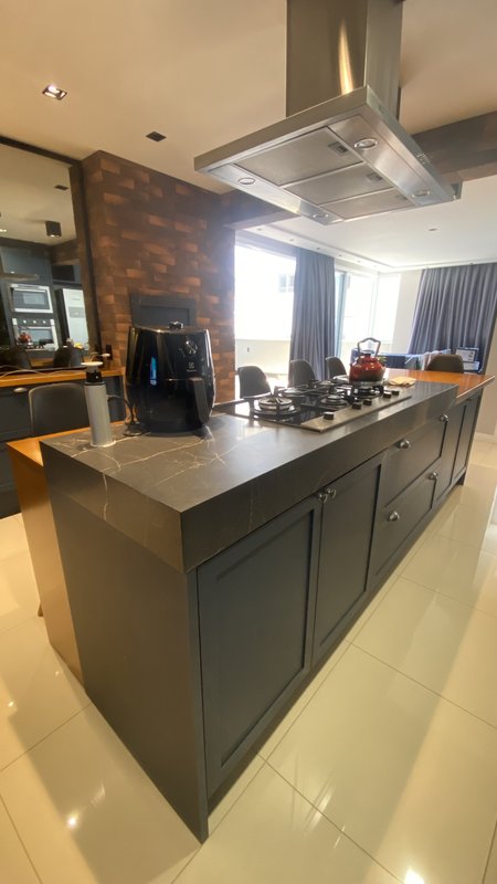 APARTAMENTO COM 1 SUÍTE MAIS 1 DORMITÓRIO MOBILIADO NO SÃO LUIZ - Brusque - 
