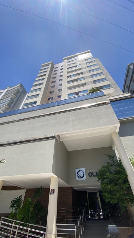 APARTAMENTO COM 1 SUÍTE MAIS 1 DORMITÓRIO MOBILIADO NO SÃO LUIZ - Brusque - 