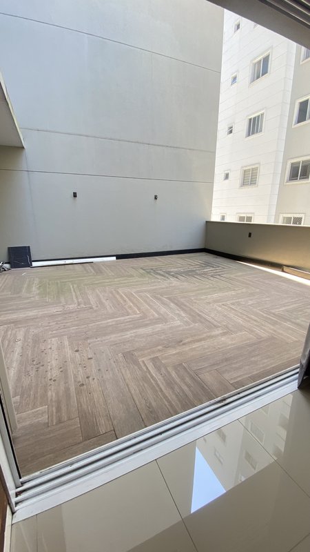 APARTAMENTO COM 1 SUÍTE MAIS 1 DORMITÓRIO MOBILIADO NO SÃO LUIZ - Brusque - 