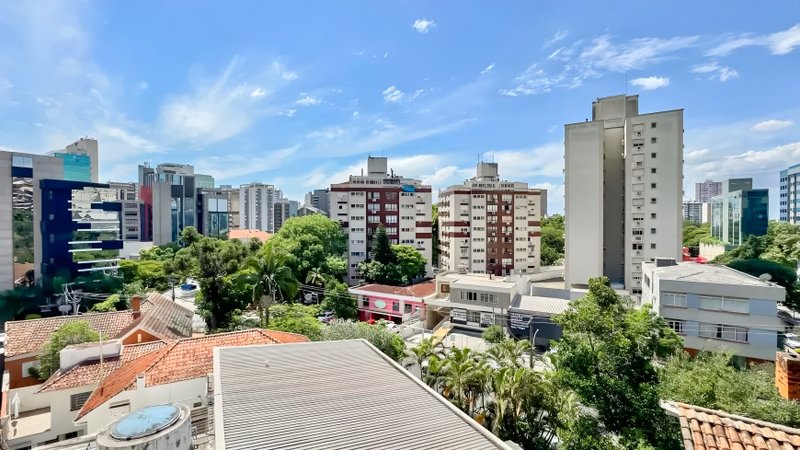 R$ 1.250.000 - MARAVILHOSO - ANDAR INTEIRO - 134m2 - 3 DORM - SACADÃO - LAREIRA - 2 VAGAS Rua Pedro Weingartner Porto Alegre - 