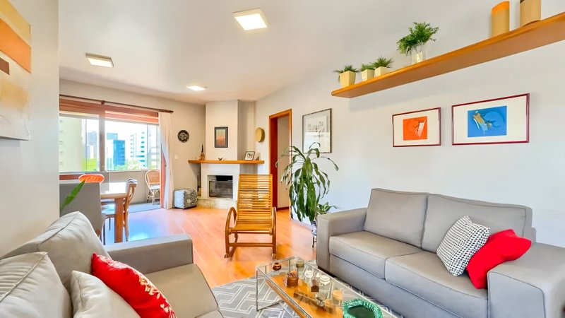 R$ 1.250.000 - MARAVILHOSO - ANDAR INTEIRO - 134m2 - 3 DORM - SACADÃO - LAREIRA - 2 VAGAS Rua Pedro Weingartner Porto Alegre - 