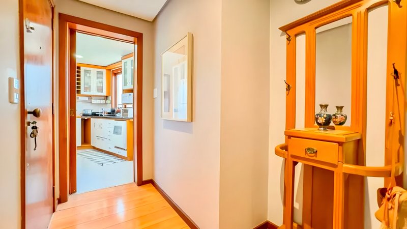 R$ 1.250.000 - MARAVILHOSO - ANDAR INTEIRO - 134m2 - 3 DORM - SACADÃO - LAREIRA - 2 VAGAS Rua Pedro Weingartner Porto Alegre - 