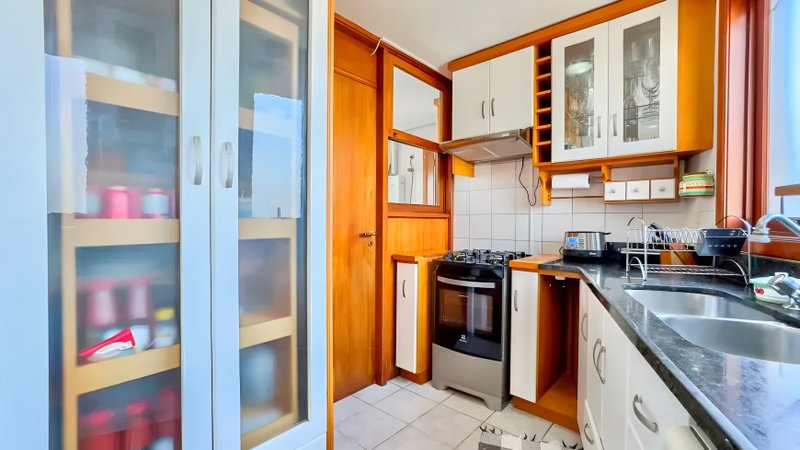 R$ 1.250.000 - MARAVILHOSO - ANDAR INTEIRO - 134m2 - 3 DORM - SACADÃO - LAREIRA - 2 VAGAS Rua Pedro Weingartner Porto Alegre - 