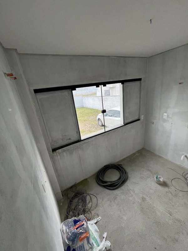 Sobrado Alto Padrão no Bairro Guarani, 1 suíte mais 1 Quarto - Brusque - 