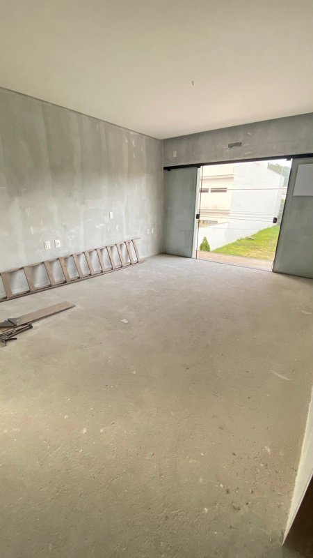 Sobrado Alto Padrão no Bairro Guarani, 1 suíte mais 1 Quarto - Brusque - 