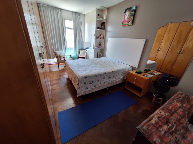 APARTAMENTO 4 QUARTOS SUITE NASCENTE VAGAS PARA ATÉ 6 CARROS ACADEMIA QUADRA À VENDA GRAÇA Rua Conde Filho Salvador - 