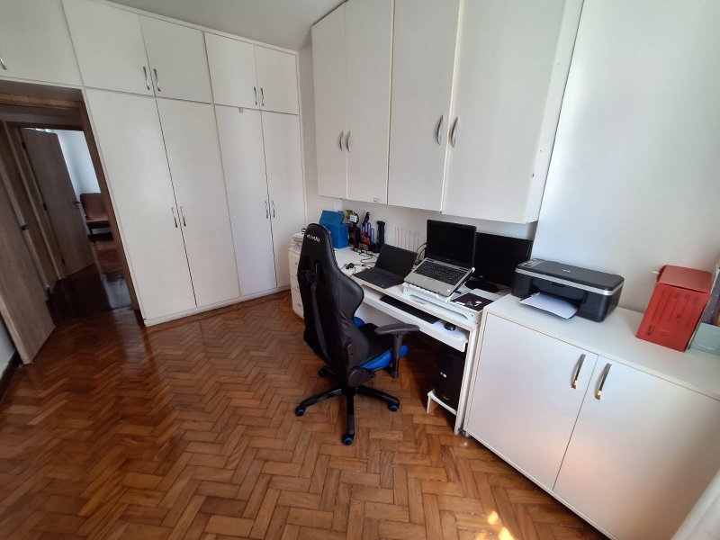 APARTAMENTO 4 QUARTOS SUITE NASCENTE VAGAS PARA ATÉ 6 CARROS ACADEMIA QUADRA À VENDA GRAÇA Rua Conde Filho Salvador - 