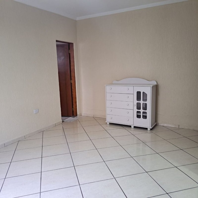 Casa térrea no Centro sendo 02 casas no mesmo terreno mais edícula - Mogi das Cruzes - 