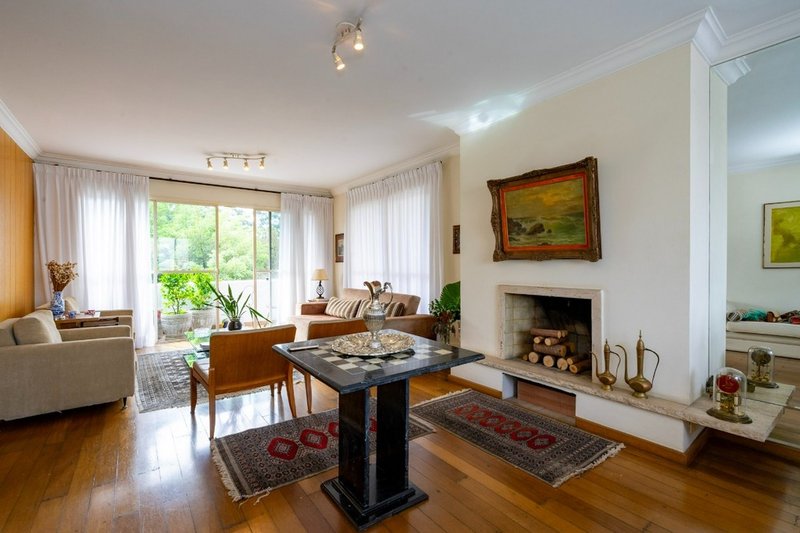 Apartamento a venda - Vila Suzana - 1 suíte 185m² Crítios São Paulo - 