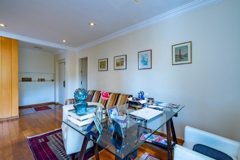 Apartamento a venda - Vila Suzana - 1 suíte 185m² Crítios São Paulo - 