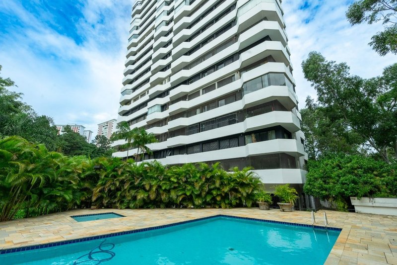 Apartamento a venda - Vila Suzana - 1 suíte 185m² Crítios São Paulo - 