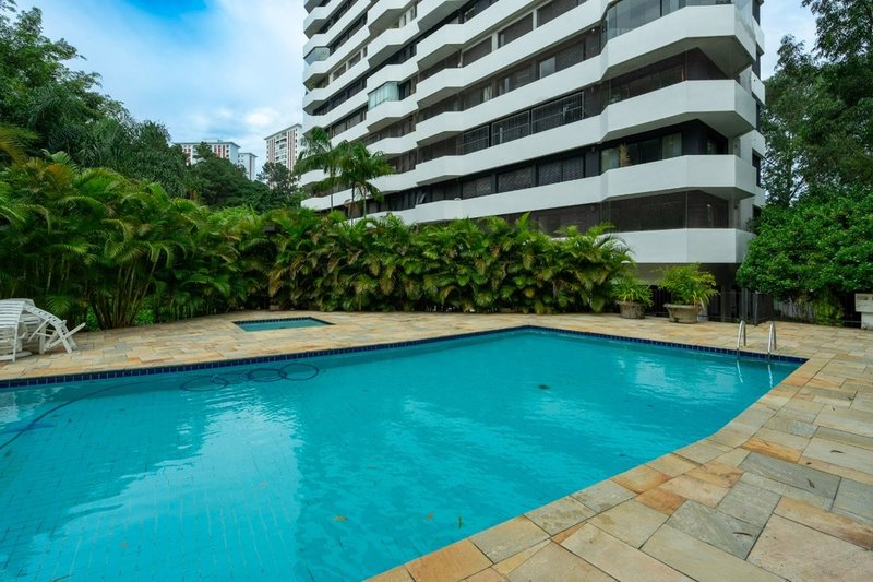 Apartamento a venda - Vila Suzana - 1 suíte 185m² Crítios São Paulo - 