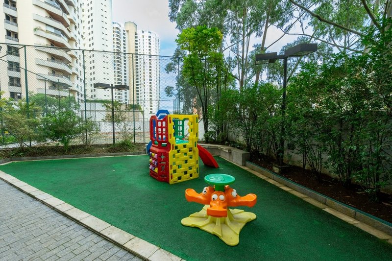 Apartamento a venda - Vila Suzana - 1 suíte 185m² Crítios São Paulo - 