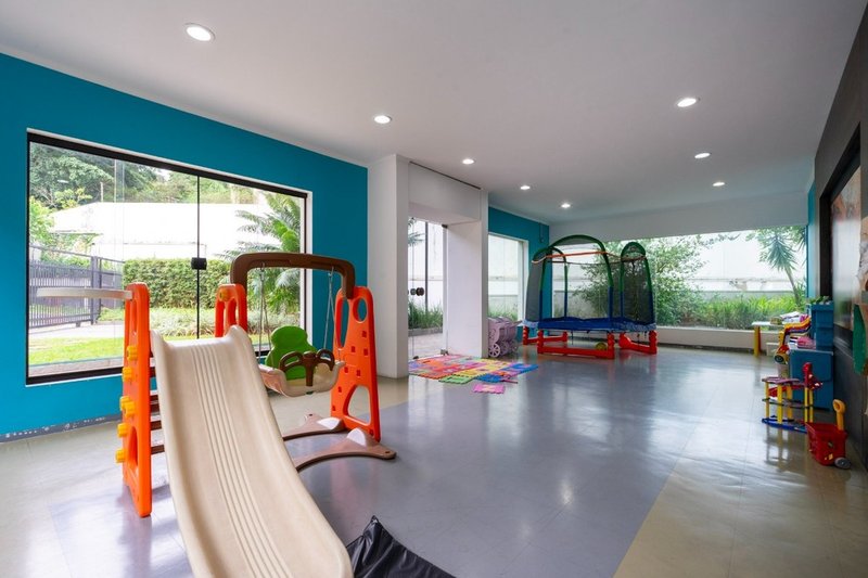 Apartamento a venda - Vila Suzana - 1 suíte 185m² Crítios São Paulo - 