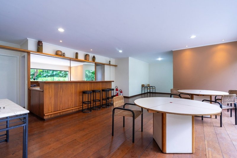 Apartamento a venda - Vila Suzana - 1 suíte 185m² Crítios São Paulo - 