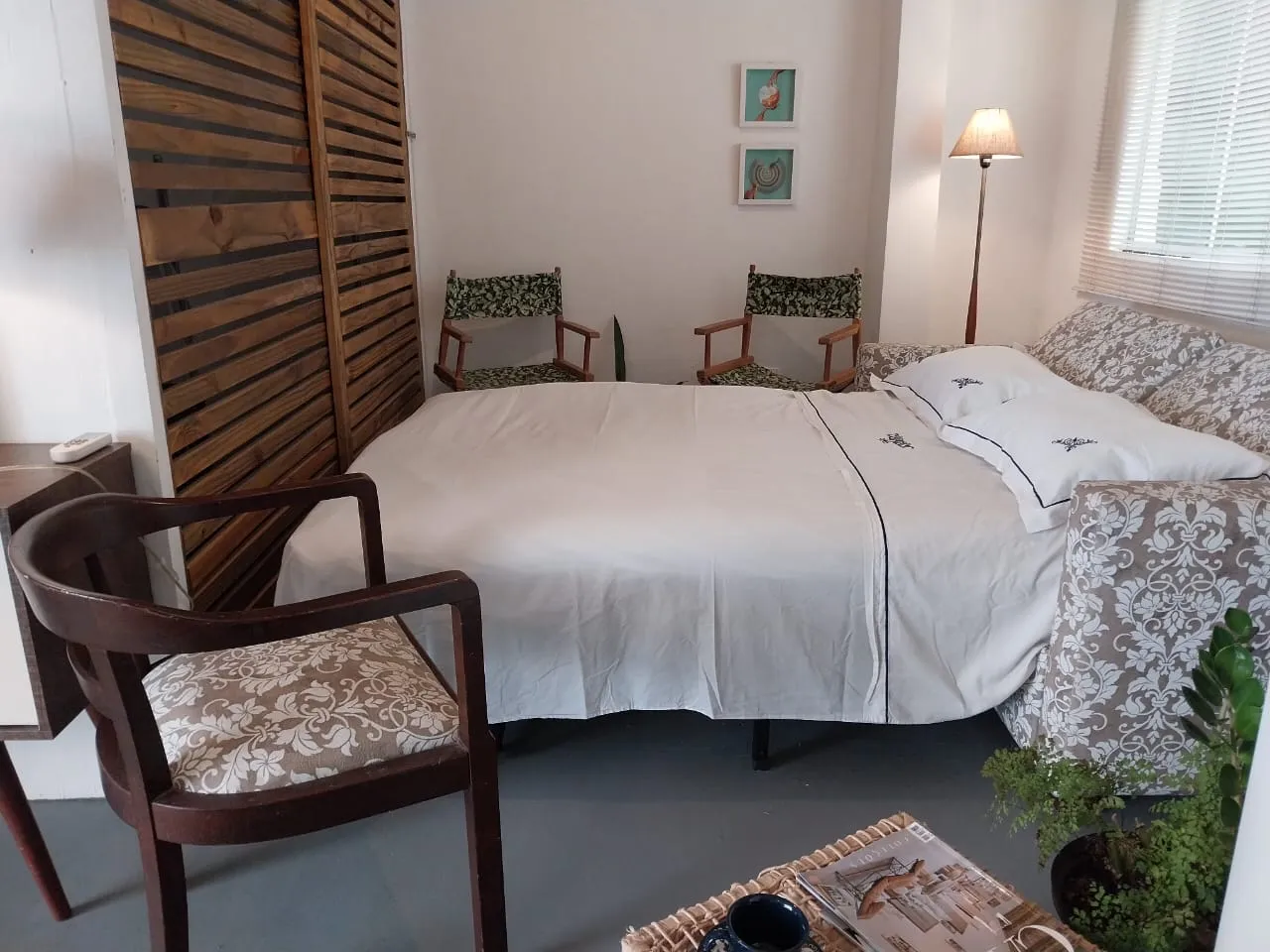 VENDE-SE LINDA CASA - 3 SU&Iacute;TES E 2 CHAL&Eacute;S COMPLETOS - SANTA TEREZA - ILHABELA Rua Antonio de Carvalho Ilhabela - 