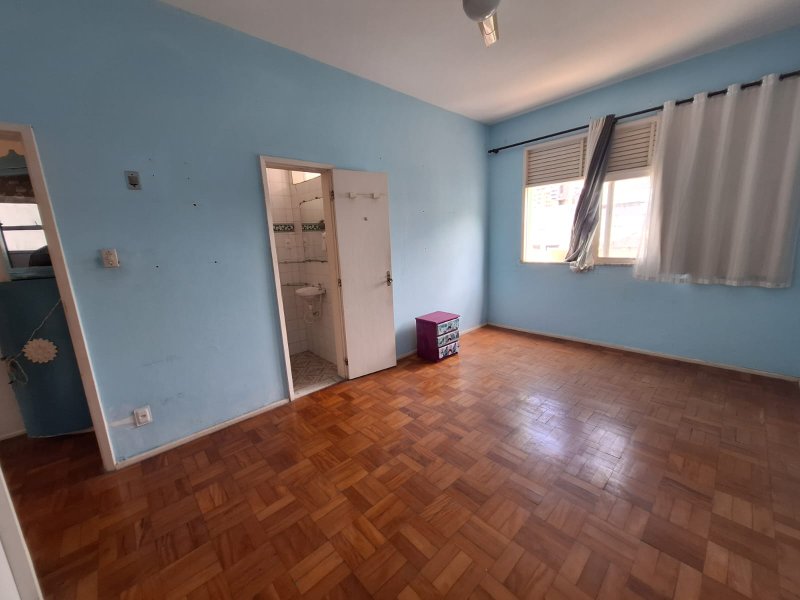 APARTAMENTO 2 SUÍTES VARANDA NASCENTE DEPENDÊNCIA GARAGEM À VENDA NO RIO VERMELHO!! Rua Conselheiro Pedro Luiz Salvador - 