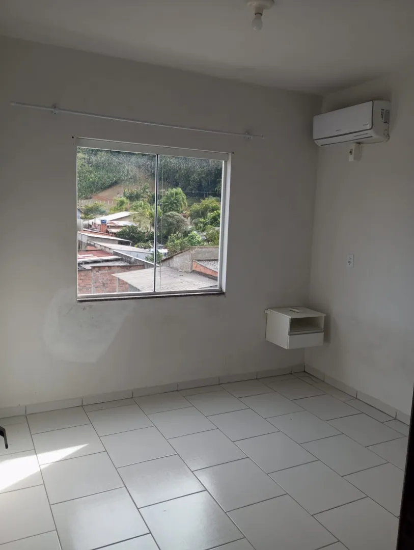 Casa semi mobiliada - B. S&atilde;o Roque  Timbó - 