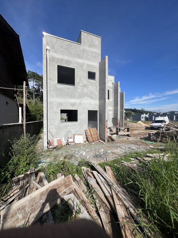 SOBRADO-PRIMEIRO DE MAIO Primeira de maio Brusque - 