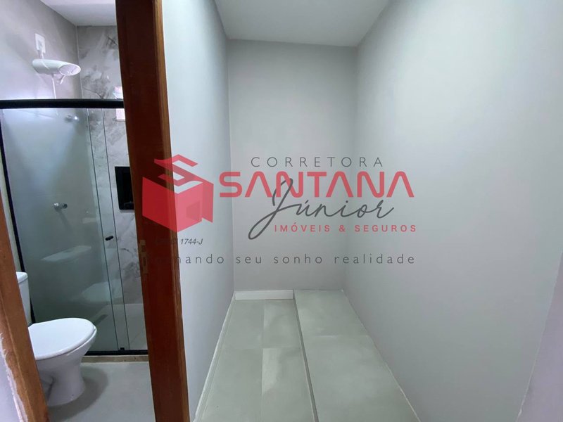 Casa nascente para locação e venda no Hortoville (INDISPONÍVEL) Rua Sucupió Camaçari - 