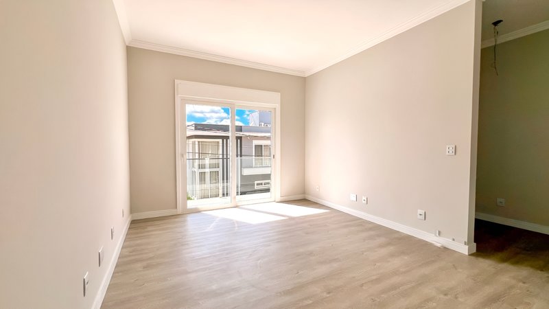 R$ 1.260.000 - BELLA VITA - LINDA CASA EM CONDOMÍNIO - 173M2 - 3 DORM - LAREIRA - PÁTIO Rua Antônio Avelino Varela Cachoeirinha - 