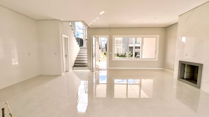 R$ 1.260.000 - BELLA VITA - LINDA CASA EM CONDOMÍNIO - 173M2 - 3 DORM - LAREIRA - PÁTIO Rua Antônio Avelino Varela Cachoeirinha - 