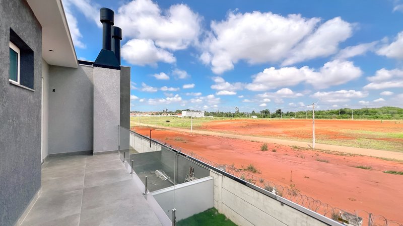 R$ 1.260.000 - BELLA VITA - LINDA CASA EM CONDOMÍNIO - 173M2 - 3 DORM - LAREIRA - PÁTIO Rua Antônio Avelino Varela Cachoeirinha - 