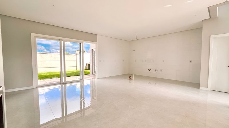 R$ 1.260.000 - BELLA VITA - LINDA CASA EM CONDOMÍNIO - 173M2 - 3 DORM - LAREIRA - PÁTIO Rua Antônio Avelino Varela Cachoeirinha - 