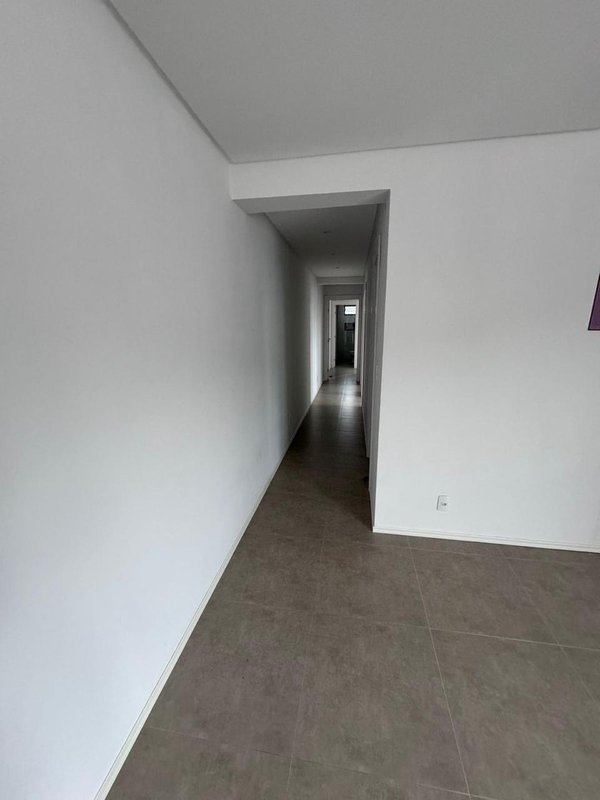 APARTAMENTO COM 1 SUÍTE MAIS 2 DORMITÓRIOS NA ÁGUAS CLARAS - Brusque - 