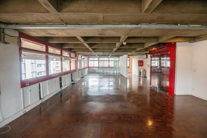 ALUGA-SE LAJE COMERCIAL 230M2 - JARDIM PAULISTA - IDEAL PARA IMPRESSIONAR O SEU CLIENTE!! Avenida Nove de Julho São Paulo - 