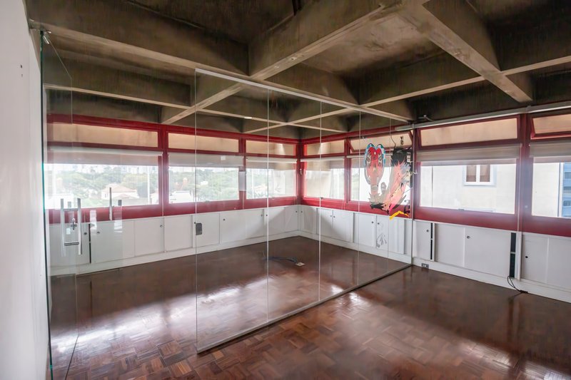 ALUGA-SE LAJE COMERCIAL 230M2 - JARDIM PAULISTA - IDEAL PARA IMPRESSIONAR O SEU CLIENTE!! Avenida Nove de Julho São Paulo - 