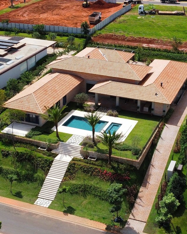 MANSÃO ESTILO TOSCANA EXCLUSIVA NO FAZENDA DA GRAMA – LUXO E SOFISTICAÇÃO! Avenida Fazenda da Grama Itupeva - 