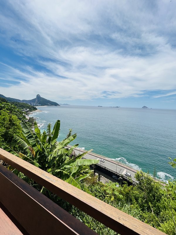 Mansão no Joá com vista para o Mar - Rio de Janeiro - 