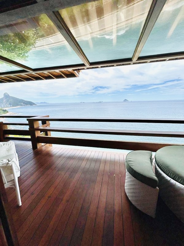 Mansão no Joá com vista para o Mar - Rio de Janeiro - 