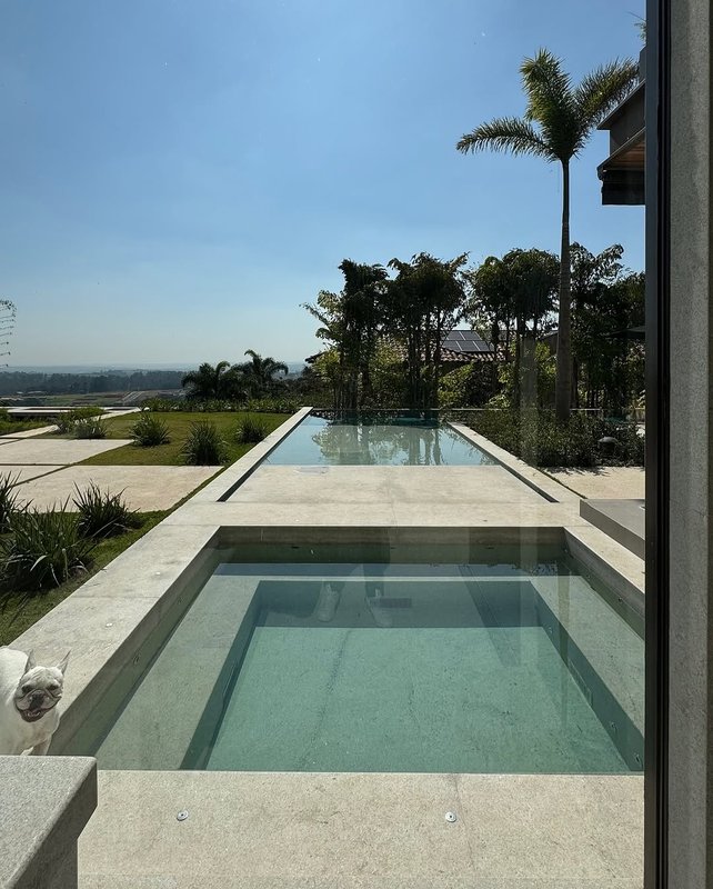 EXCLUSIVIDADE E SOFISTICAÇÃO NA FAZENDA DA GRAMA – 2.000M² DE PURO LUXO! Avenida Fazenda da Grama Itupeva - 