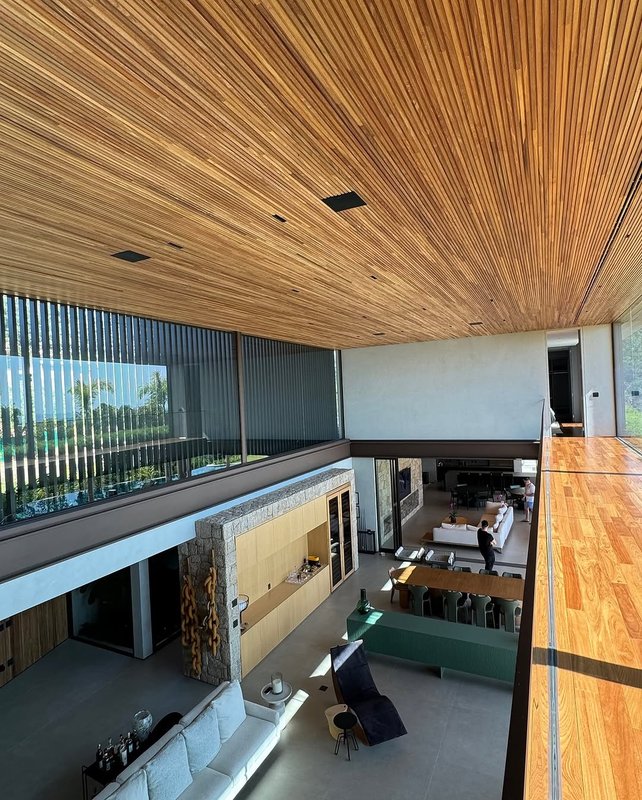EXCLUSIVIDADE E SOFISTICAÇÃO NA FAZENDA DA GRAMA – 2.000M² DE PURO LUXO! Avenida Fazenda da Grama Itupeva - 
