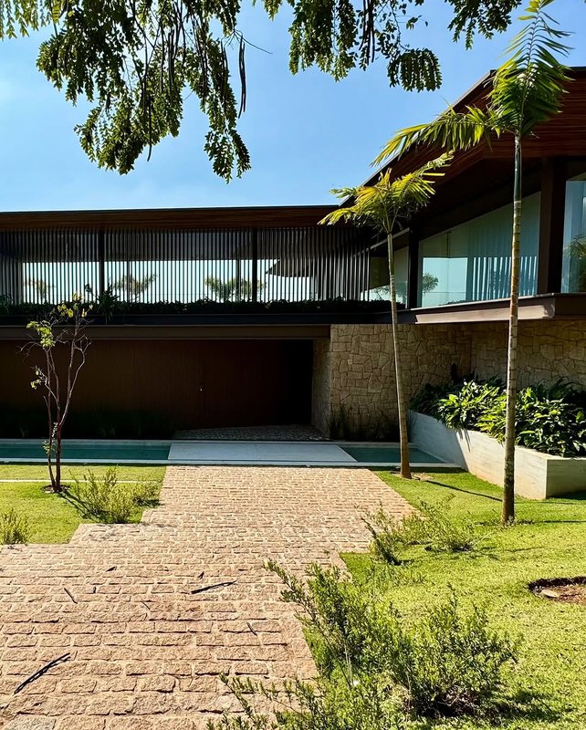EXCLUSIVIDADE E SOFISTICAÇÃO NA FAZENDA DA GRAMA – 2.000M² DE PURO LUXO! Avenida Fazenda da Grama Itupeva - 