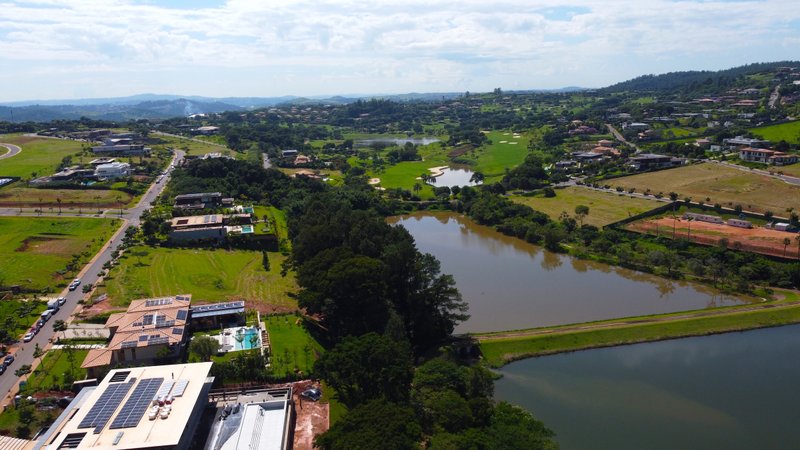 MANSÃO NO CONDOMÍNIO MAIS DESEJADO DO BRASIL FAZENDA GRAMA COM PRAIA ARTIFICIAL Avenida Fazenda da Grama Itupeva - 