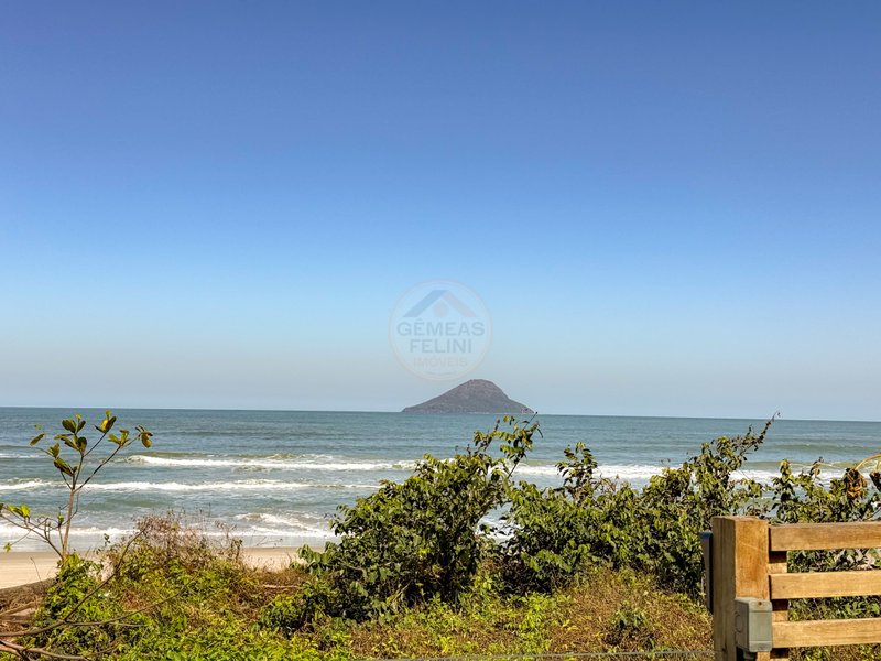 Casa Frente ao Mar na Praia de Juquehy com 4 Suítes - LOCAÇÃO DIÁRIA  São Sebastião - 